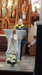 Dzień Papieski i kiermasz z udziałem wolontariuszy Dzieła Nowego Tysiąclecia